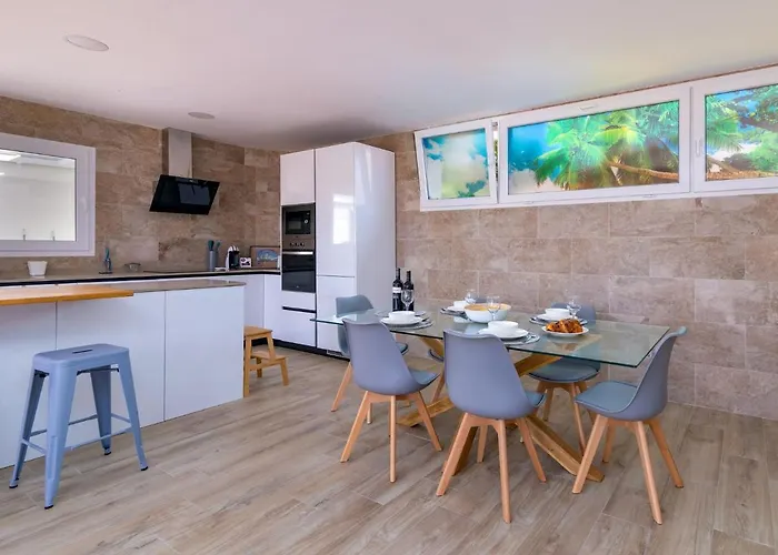 Nyaraló Nueva Playa-3 By Interhome